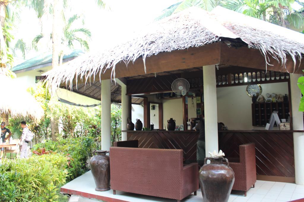 Tonglen Beach Resort Balabag  Bagian luar foto