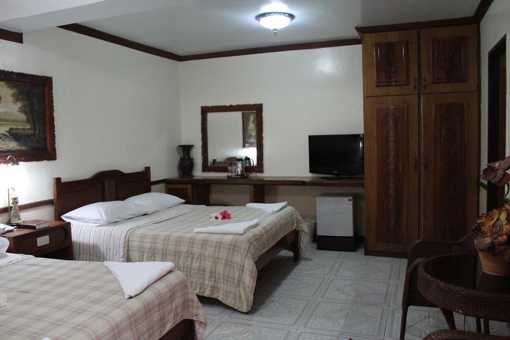 Tonglen Beach Resort Balabag  Ruang foto
