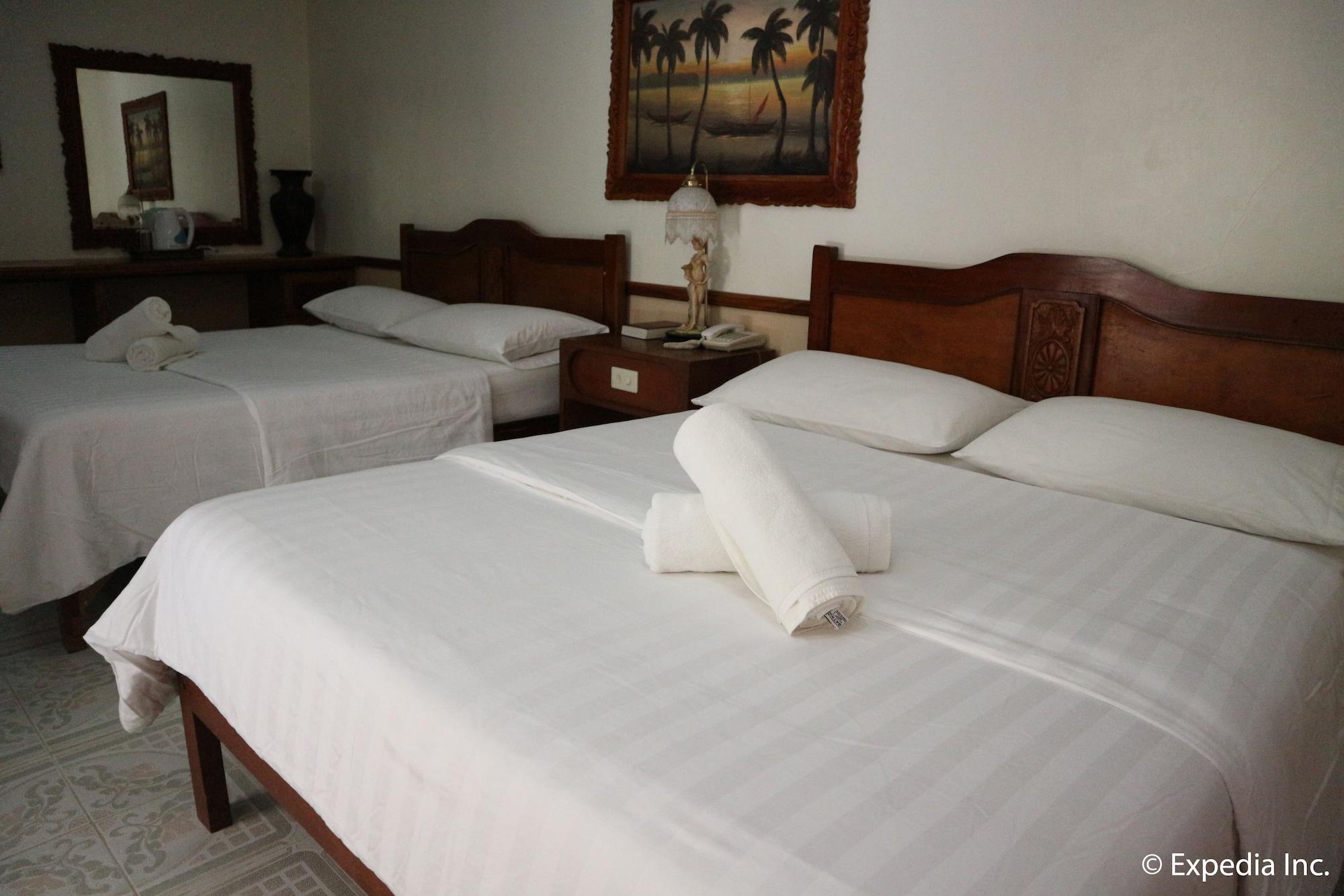Tonglen Beach Resort Balabag  Bagian luar foto