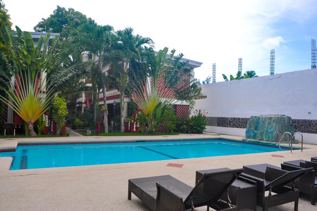 Tonglen Beach Resort Balabag  Bagian luar foto
