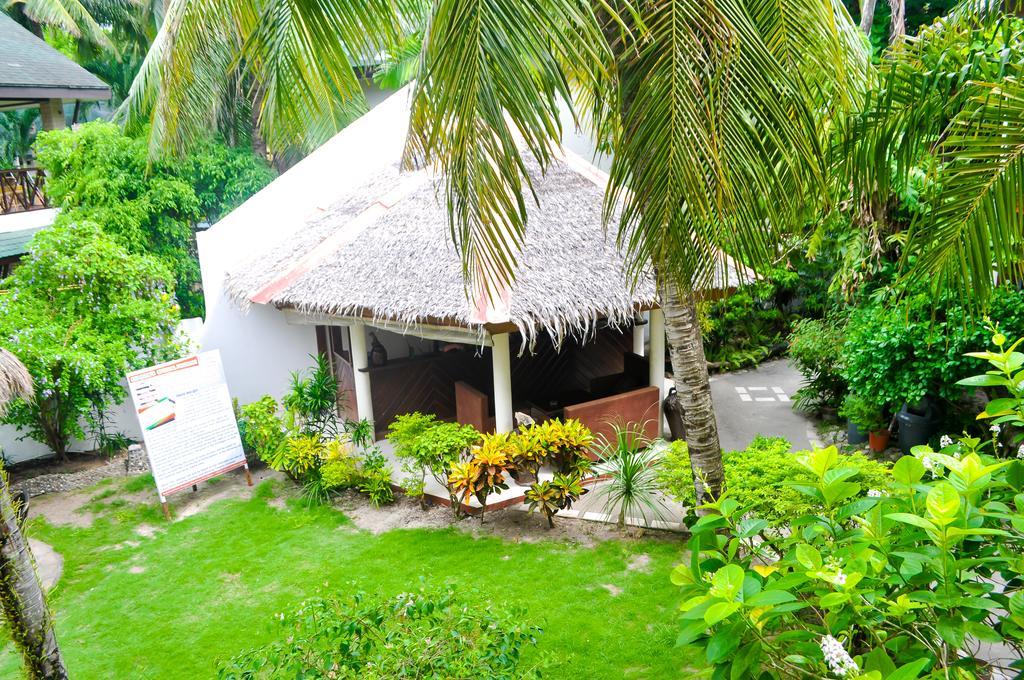 Tonglen Beach Resort Balabag  Bagian luar foto