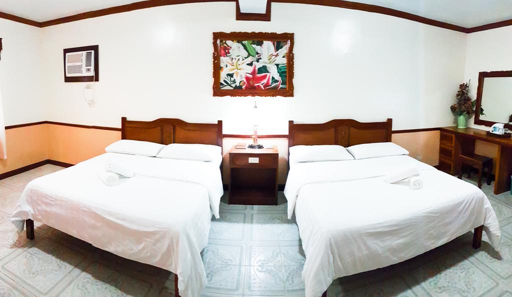 Tonglen Beach Resort Balabag  Bagian luar foto